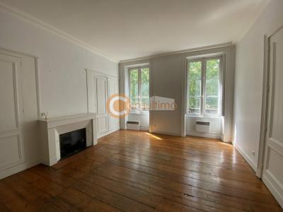 For rent Bordeaux 140 m2 Gironde (33000) photo 0