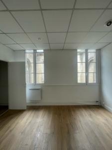 For rent Bordeaux 2 rooms 44 m2 Gironde (33000) photo 0