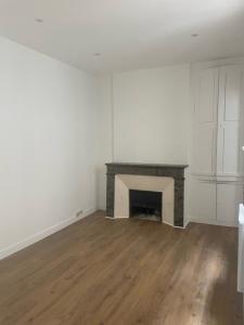 For rent Bordeaux 2 rooms 44 m2 Gironde (33000) photo 2