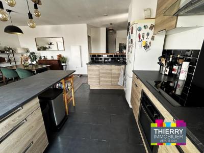 For sale Nantes 3 rooms 70 m2 Loire atlantique (44100) photo 3