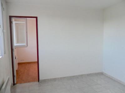 For rent Saint-estephe 2 rooms 36 m2 Gironde (33180) photo 4