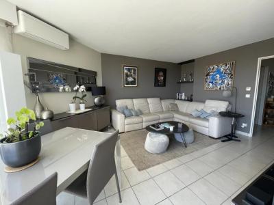 For sale Nice 4 rooms 84 m2 Alpes Maritimes (06200) photo 2