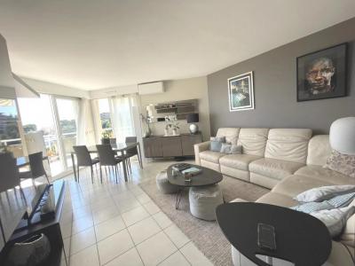 For sale Nice 4 rooms 84 m2 Alpes Maritimes (06200) photo 3