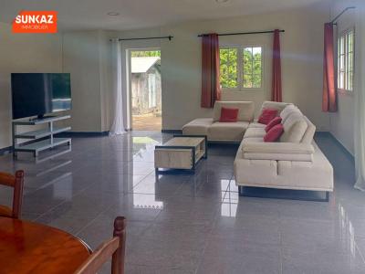 Louer Maison Entre-deux 1670 euros