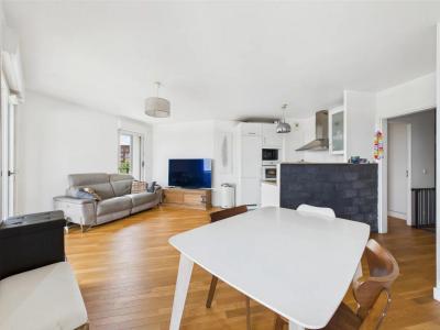 For sale Issy-les-moulineaux 4 rooms 76 m2 Hauts de Seine (92130) photo 2