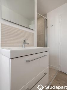 For rent Merignac 1 room 9 m2 Gironde (33700) photo 2