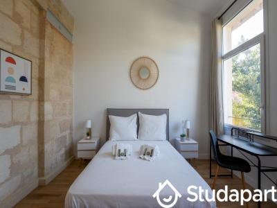 For rent Bordeaux 1 room 23 m2 Gironde (33100) photo 1