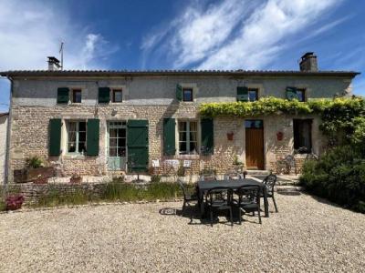 For sale 6 rooms 167 m2 Charente (16460) photo 2