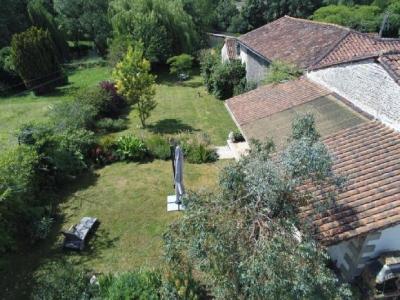 For sale 6 rooms 167 m2 Charente (16460) photo 4
