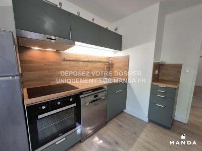 For rent Lyon-7eme-arrondissement 4 rooms 72 m2 Rhone (69007) photo 3