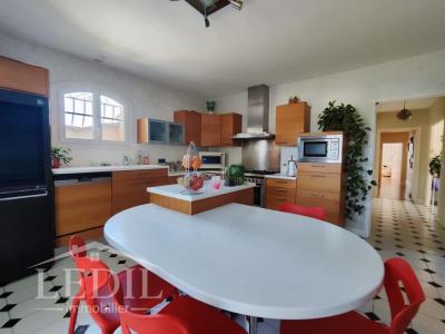 For sale Boe 5 rooms 165 m2 Lot et garonne (47550) photo 2