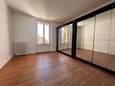 For rent Clermont-ferrand 5 rooms 136 m2 Puy de dome (63000) photo 2
