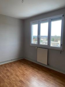 For rent Avallon 3 rooms 64 m2 Yonne (89200) photo 1