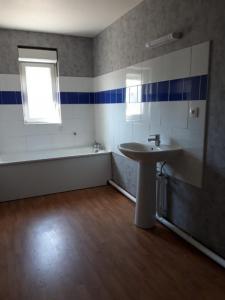 For rent Blenod-les-pont-a-mousson 3 rooms 66 m2 Meurthe et moselle (54700) photo 3