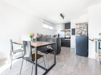 For sale Livry-gargan 3 rooms 65 m2 Seine saint denis (93190) photo 4