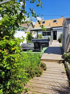 For sale Rochelle 5 rooms 82 m2 Charente maritime (17000) photo 1