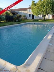 For sale Saint-andre-de-lidon 7 rooms 180 m2 Charente maritime (17260) photo 2