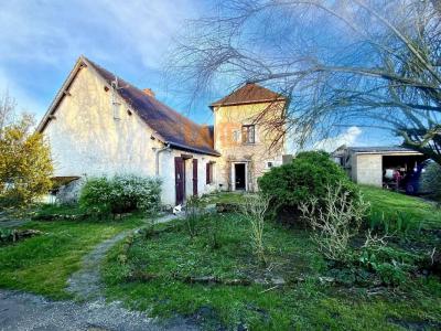 For sale Chalais 4 rooms 182 m2 Indre (36370) photo 1