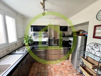 For sale Gagny 7 rooms 170 m2 Seine saint denis (93220) photo 2