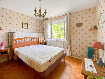 For sale Bordeaux 4 rooms 73 m2 Gironde (33200) photo 4
