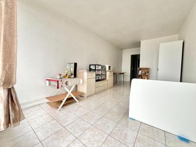 Acheter Appartement Paris-18eme-arrondissement 189000 euros