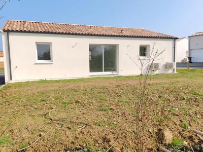 For sale Saintes 3 rooms 70 m2 Charente maritime (17100) photo 1