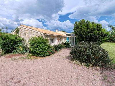 For sale Champagne-les-marais 4 rooms 90 m2 Vendee (85450) photo 0