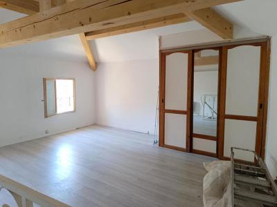 For sale Saint-mitre-les-remparts 3 rooms 75 m2 Bouches du Rhone (13920) photo 1