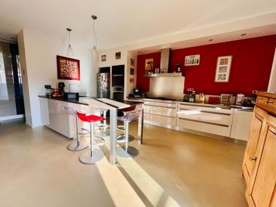 For sale Vaugneray 6 rooms 125 m2 Rhone (69670) photo 1