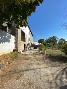 For sale Vaugneray 6 rooms 125 m2 Rhone (69670) photo 2