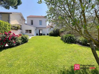 For sale Rochelle 6 rooms 120 m2 Charente maritime (17000) photo 1