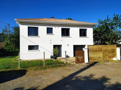 For sale Bergerac 5 rooms 140 m2 Dordogne (24100) photo 1