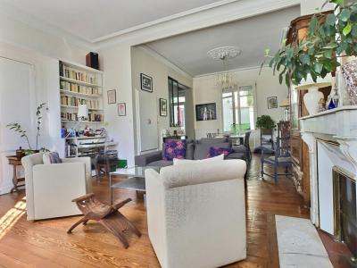 For sale Bordeaux 4 rooms 120 m2 Gironde (33800) photo 3