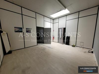 Louer Local commercial 220 m2 Davezieux