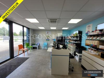 For sale Saint-priest 560 m2 Rhone (69800) photo 0