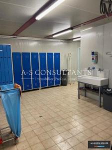 Louer Commerce Epinouze 63000 euros