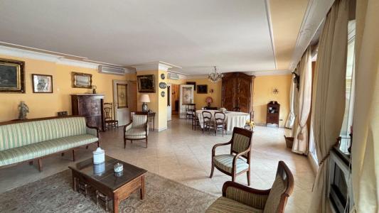 Acheter Appartement  590000 euros