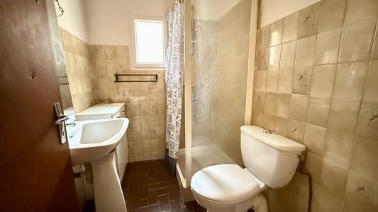 For sale CENTRE VILLAGE 4 rooms 79 m2 Herault (34230) photo 4