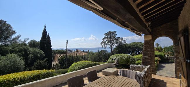 For sale CENTRE VILLE 5 rooms 107 m2 Var (83120) photo 2
