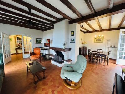 For sale PAU NORD 5 rooms 136 m2 Pyrenees atlantiques (64160) photo 2