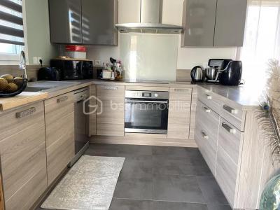 For sale Peret 4 rooms 95 m2 Herault (34800) photo 2