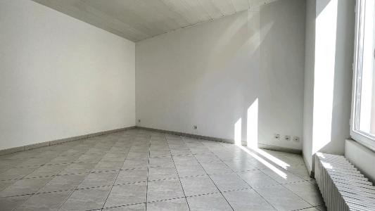 For rent Roissy-en-france 1 room 28 m2 Val d'Oise (95700) photo 2