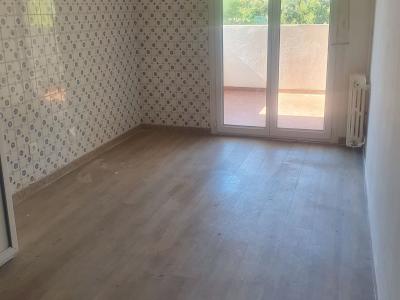 For sale Toulon 4 rooms 86 m2 Var (83200) photo 2