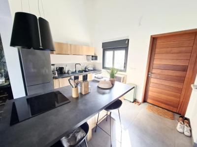 For sale Saint-gilles-les-bains 4 rooms 95 m2 Reunion (97434) photo 1