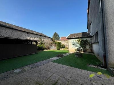 Acheter Immeuble Sauviat-sur-vige 272000 euros