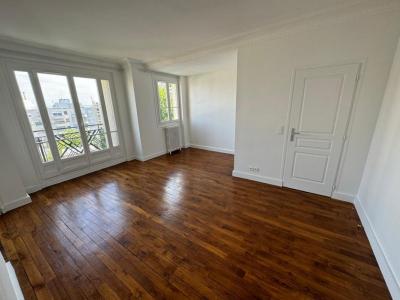 For rent Paris-18eme-arrondissement 1 room 34 m2 Paris (75018) photo 0
