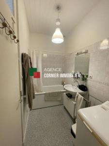 For rent Chateaubourg 2 rooms 41 m2 Ille et vilaine (35220) photo 3
