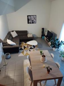 For sale Haillan 3 rooms 67 m2 Gironde (33185) photo 2