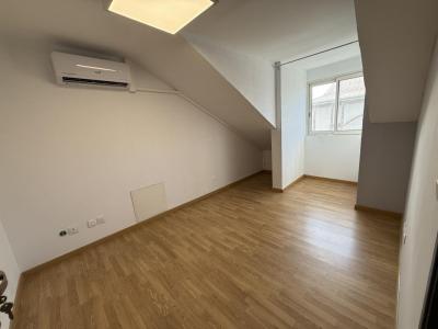 Louer Bureau 70 m2 Saint-denis