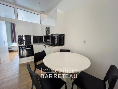 For rent Lyon-8eme-arrondissement 4 rooms 51 m2 Rhone (69008) photo 4